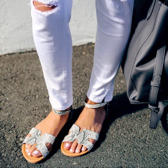 CLEARANCE SALE-FIRM‼️ Lily Sandal-Snakeskin - Picture 5 of 8